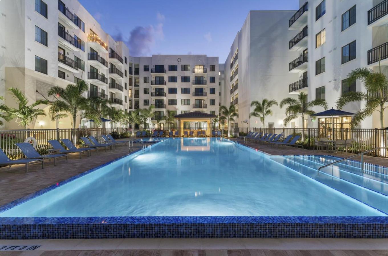 Cozy Retreat 2 Bedroom Hideaway Moments From The Sand Boynton Beach Exterior foto