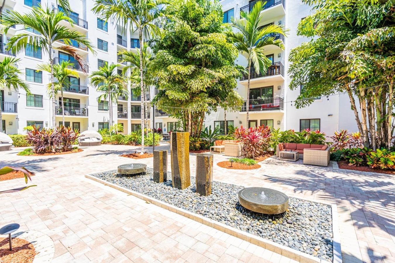 Cozy Retreat 2 Bedroom Hideaway Moments From The Sand Boynton Beach Exterior foto