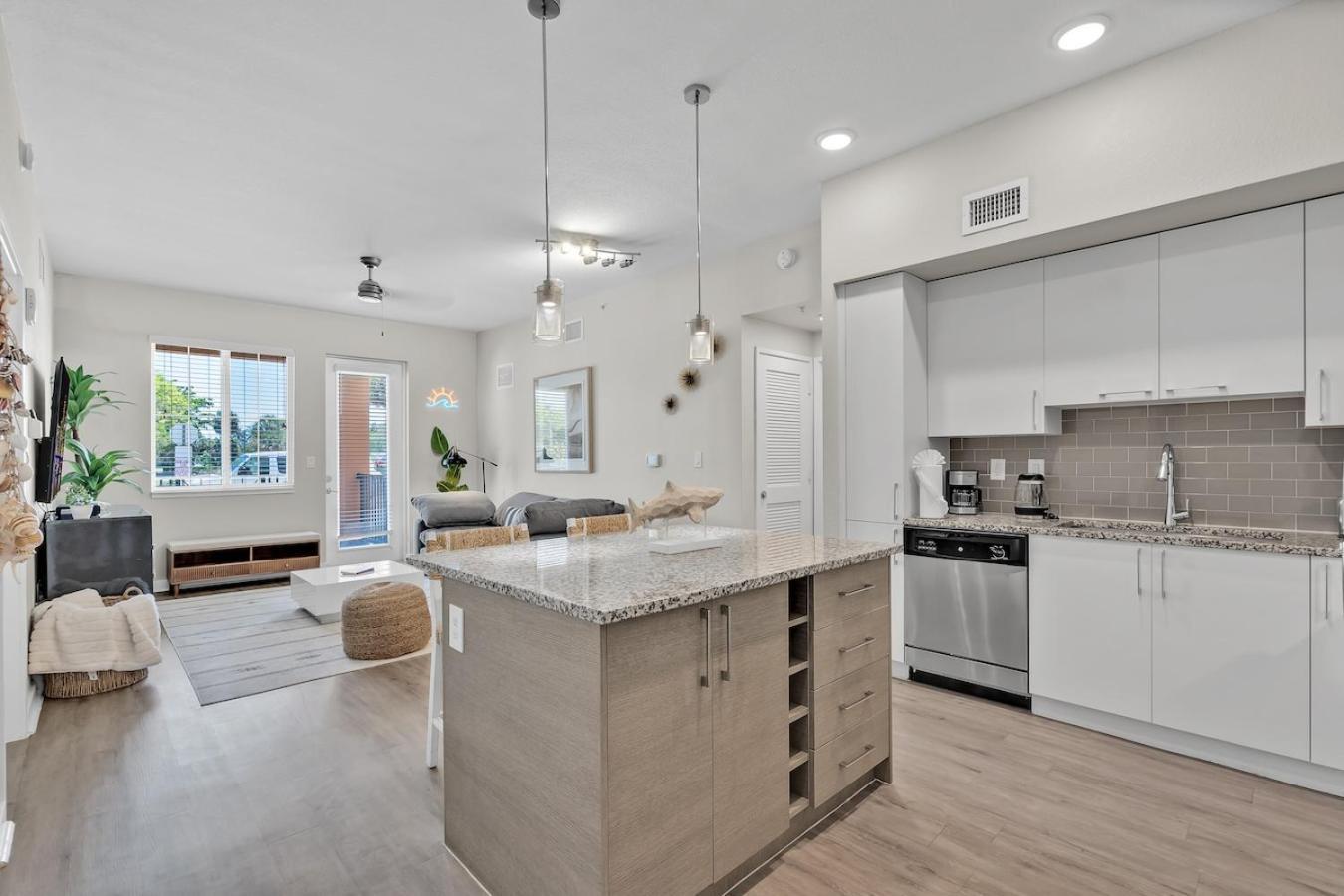 Cozy Retreat 2 Bedroom Hideaway Moments From The Sand Boynton Beach Exterior foto